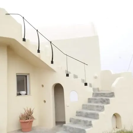 Drakkar Fira (Santorini)