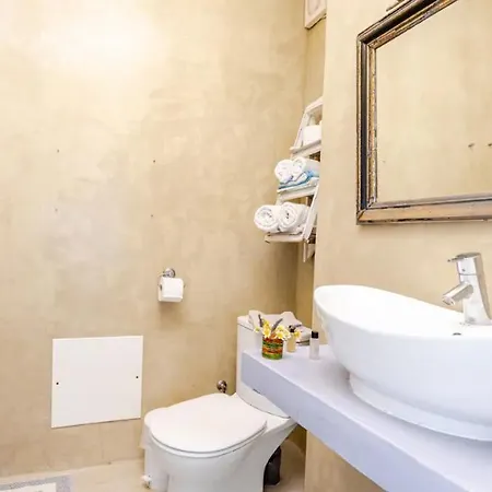 Drakkar Apartmán Fira (Santorini)